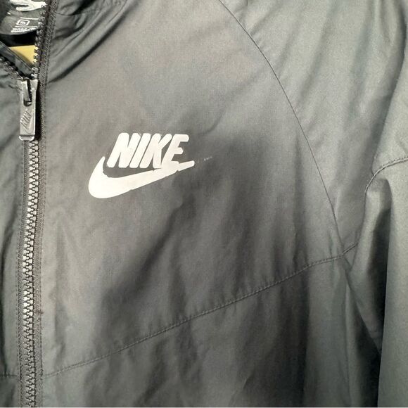 Nike windbreaker jacket size XL - Picture 3 of 7